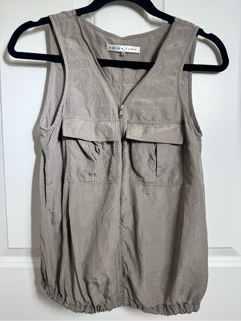 Trina Turk 100% Silk Sleeveless Utility Shell Taupe Gray Size Small